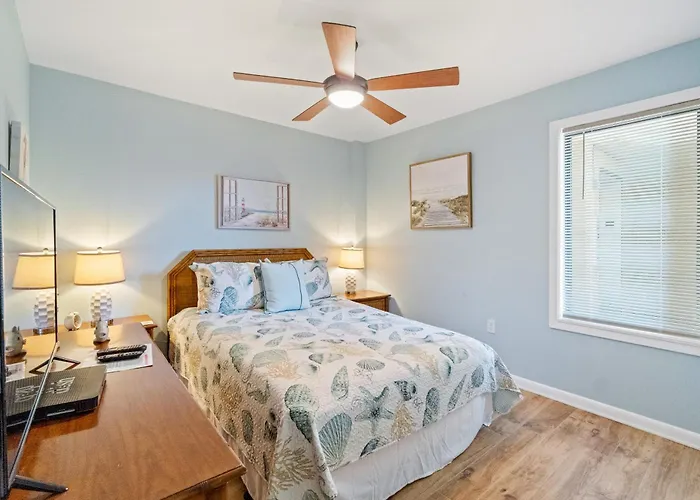 Apartment Compass Point *
