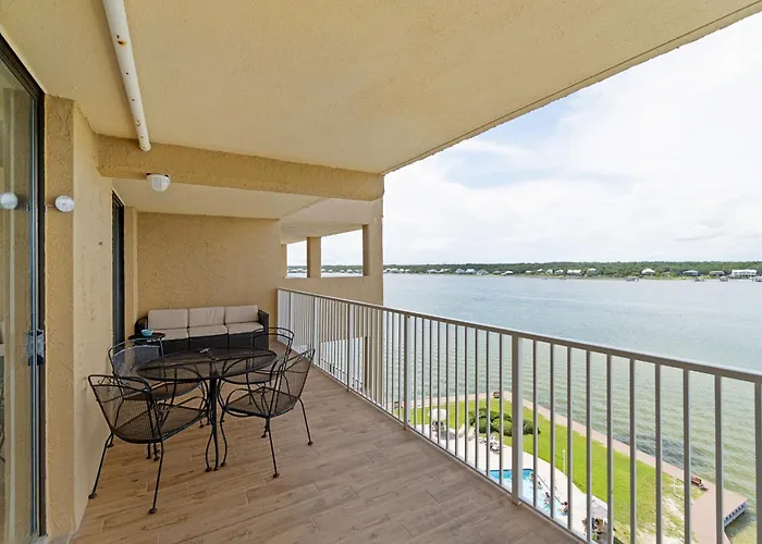 Apartment Compass Point *