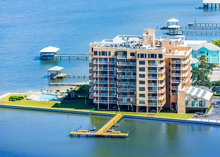 Apartment Compass Point *