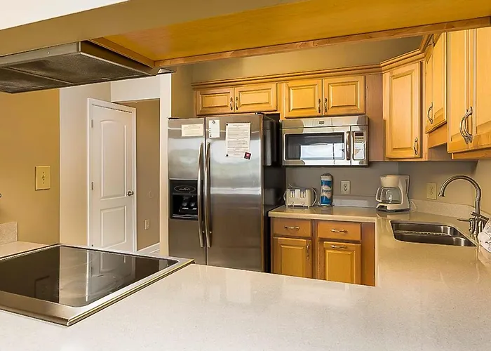 Apartment Compass Point