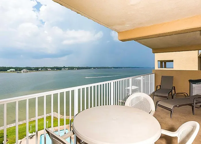 Compass Point Apartment