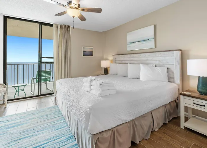 Compass Point Apartment