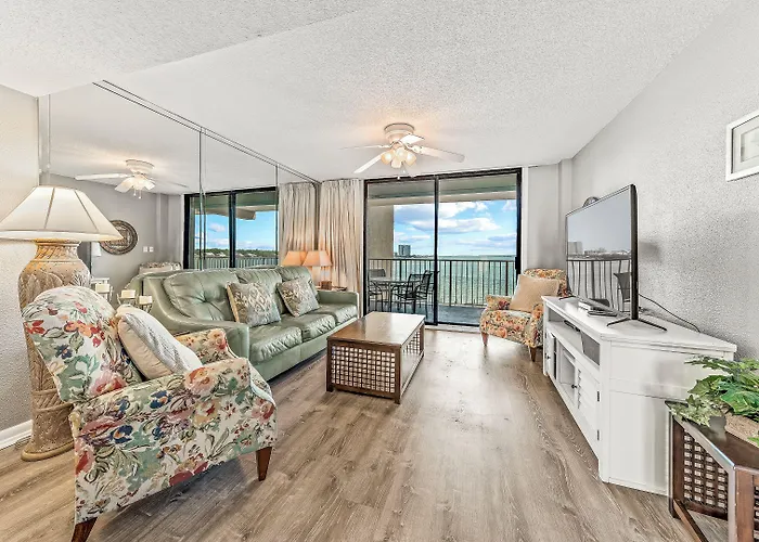 Compass Point Apartment