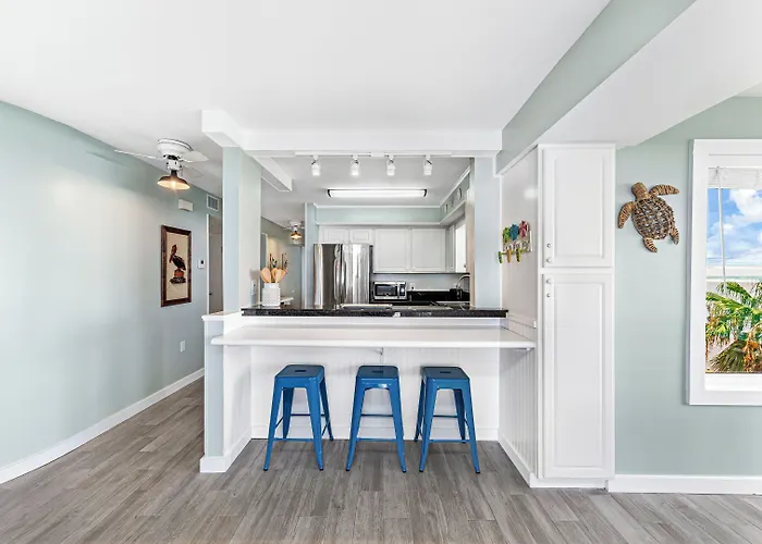Compass Point Apartment
