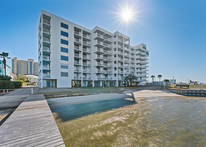 Apartment Compass Point *