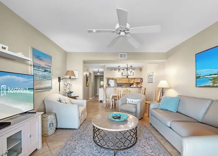 Apartment Compass Point